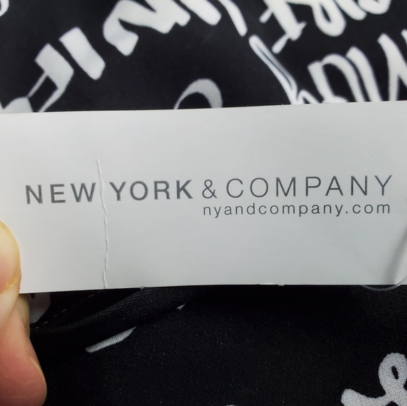 NY&Co Jumpsuit - Picture 6 of 8